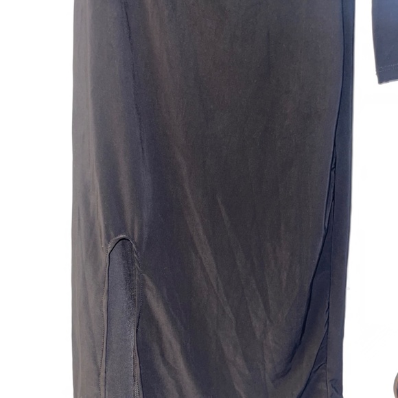 Black dress - Picture 6 of 9